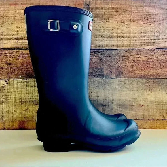 Unisex Hunter Kids' Original Matte Waterproof Buckle Strap Rain Boots (Youth) - Picture 4 of 7